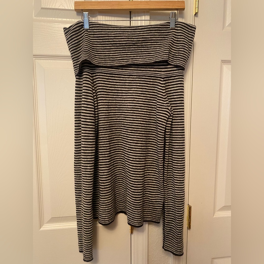 Madewell Black and White Striped Off the Shoulder Knit Top Size Large